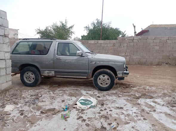 سياره جاهزه كير محرك بطه 3500لاتبخير ولاتنقيص مويل 89رقم انكليزي سنويه مجدد لغايه 30كهرباىيات شغاله رقم واسط سعر 35رقم ***********
