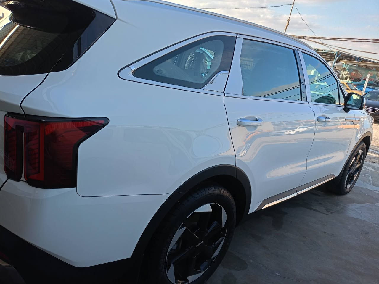 السلام عليكم سورنتو موديل ٢٠٢٤ خليجي ستة سلندر ماشية (45) الف فقط مواصفات معروفة
مكفولة كفالة عامة

السعر315

***********
