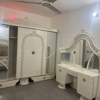 غرفه • جديدة • للبيع