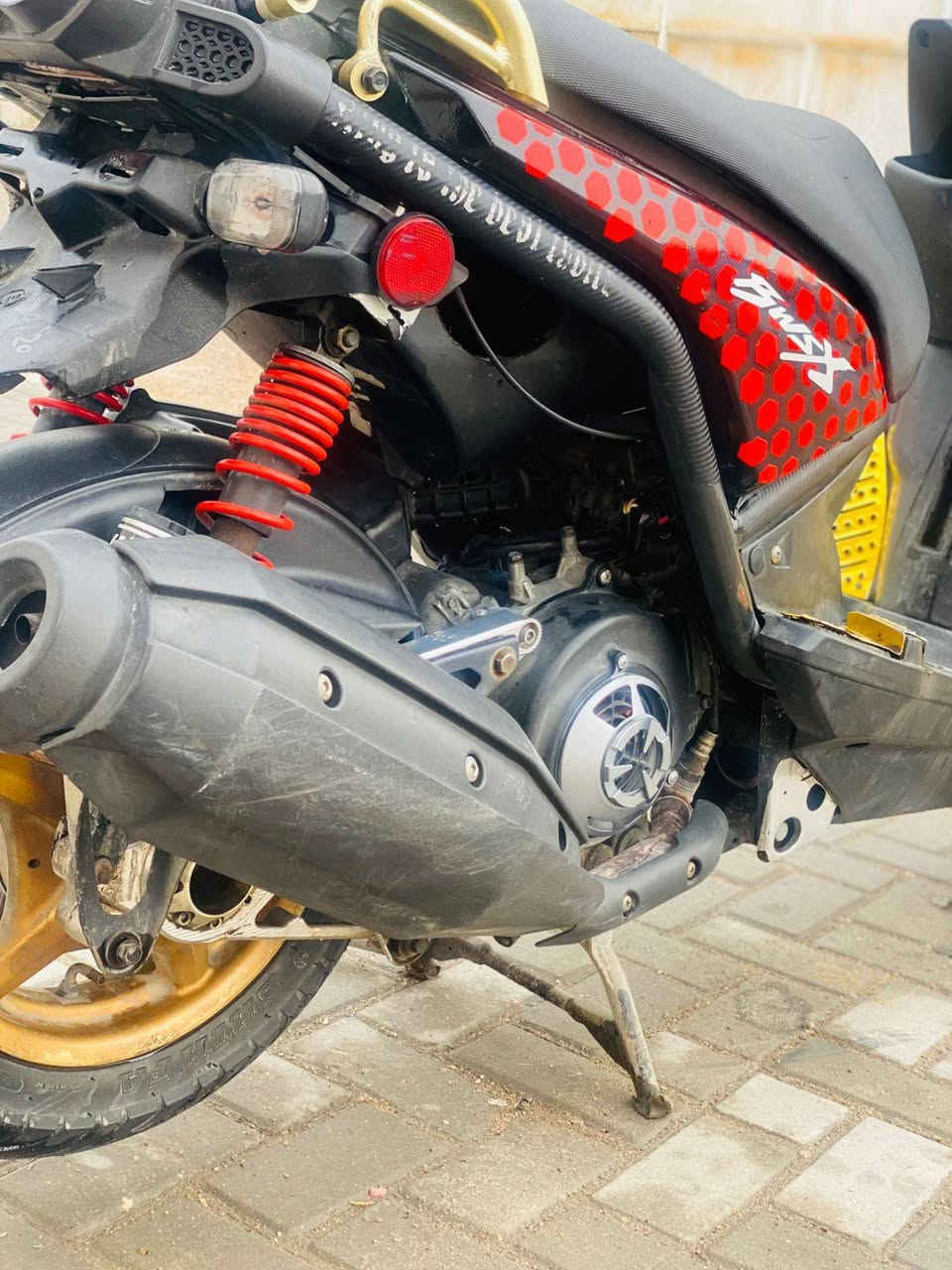 سلام عليكم سكنس جبلي موديل 2013 شلعه ومعدل دراجه خير من الله مكفولة كفالة عامه جيب فيتر وتعال افحص ختم واحد ويا المكينه دراجه كل نقص مابيها كهربائيات كلها شغاله
السعر:925وبيها مجال لشراي 
مكاني بغدادحي اور
***********
