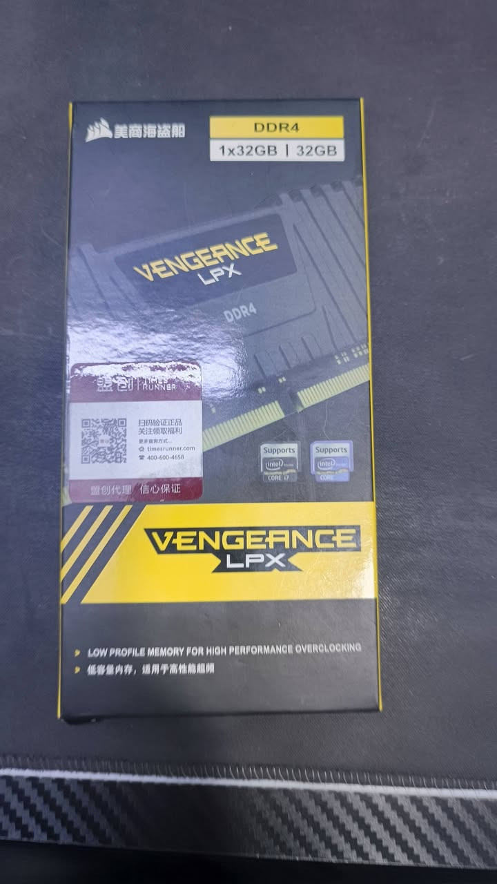 السلام عليكم
رام کروس اير فينجنس جديد نوع DDR4 بسعة 1x32 جيجابايت من سلسلة Corsair Vengeance

سرعته 3200Mhz قابل قابل لكسر السرعه توصل 3466MHz او اكثر حسب المذر بورد والمعالج

سعره 225 وبي مجال

هذا رقمى *********** المراسله على الواتس اب
