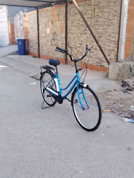 السلام عليكم بايسكل للبيع حجم 26 موديل 18 البايسكل مكفول صار لي شهر من نزلته رمبه  السعر ب 110 وبي مجال العنوان بعقوبه في.فلكه  نهوده رقم الهاتف *********** اهلا وسهلا بكم
