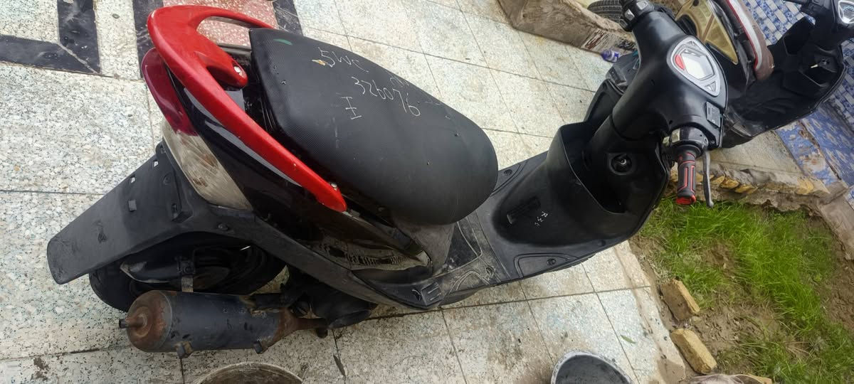 شباب تم اعاده هذا المنشور بسبب ناس ما تستحي ماكس عدله سلفندر وكيل بيتغودي اوراق ما نقص اي شيء سعر 450 الموش الراي الخاطر الله لا يتعبنا ***********
