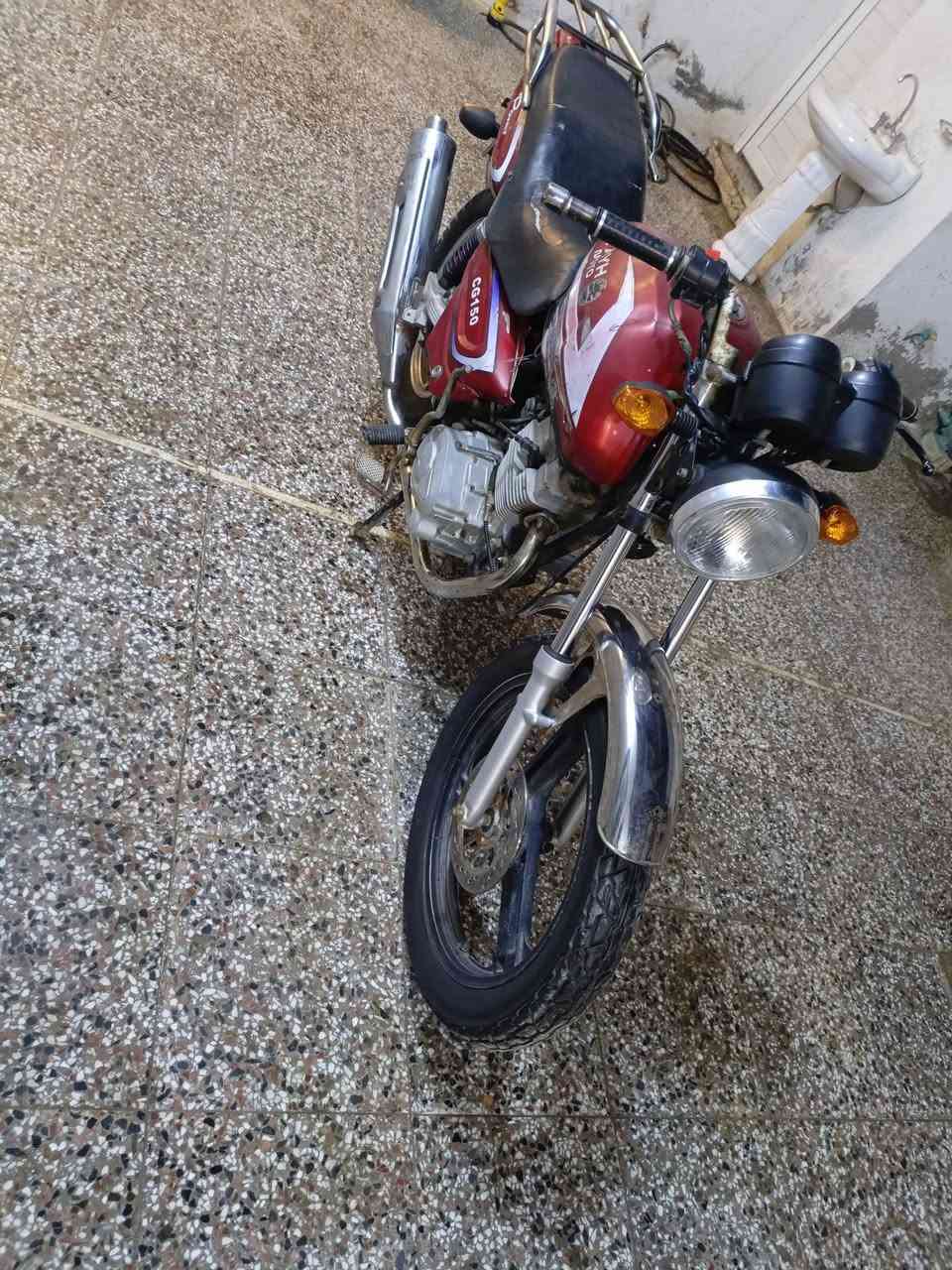 سلام عليكم دراجه جني وان للبيع
دراجه مكينه ما مفتوحه وشغاله سلف هندر الدراجه كهربائيات كلهه جديده ضفيره ملف كلشي جديد بس نقصه كفرات الاستفسار على الرقم ***********
