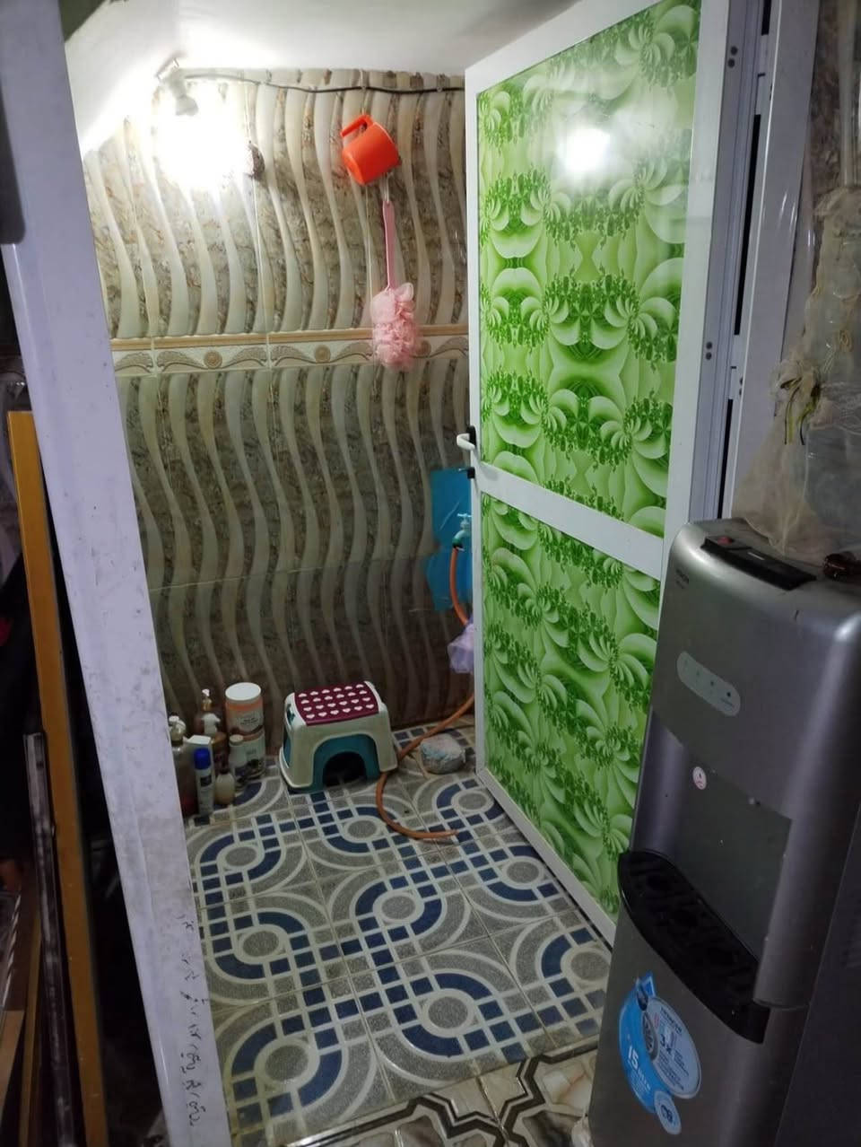 بيت زراعي اقرار محكمة ✅

شارع المسبح بلبدايه اول فرع ثاني بيت 🏠

السماحة١٠٠ متر📐 
شارع ٨ متر 

غرفه (١)
صاله
استقبال
مطبخ 
طارمة زغيره 
صحيات داخليه وخارجيه 

البناء عكاده نضيف كلش ✨

السعر (٦٥) مليون 

للاستفسار 
***********
***********
