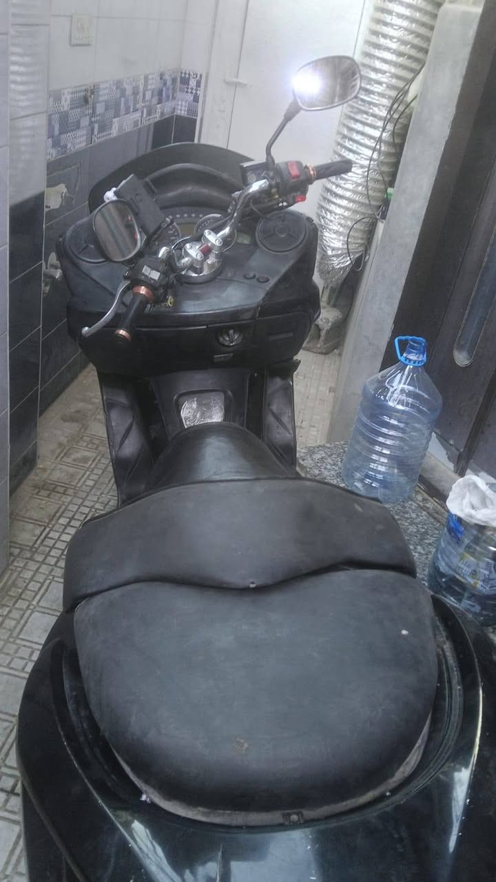 0/10 للبيع شغاله وحلوه نقصه جاملغ امامي وبيه صوت بل الكلج الامامي واتساب ***********
