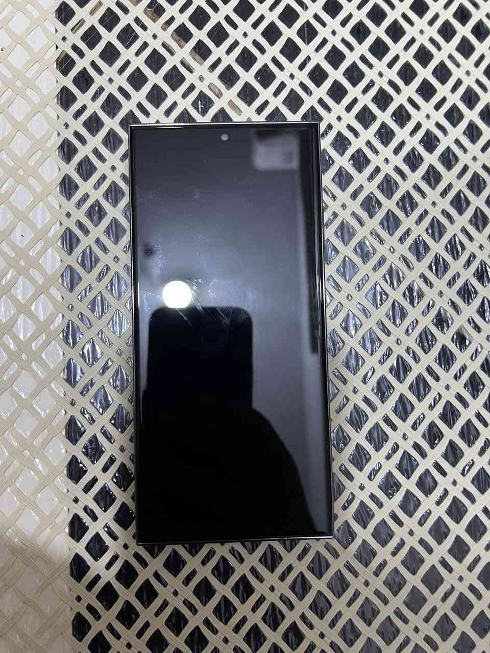 نوت ٢٠ التره مبدل شاشه اصليه سعر ٢٣٥بيه مجال رقم مبايل***********
