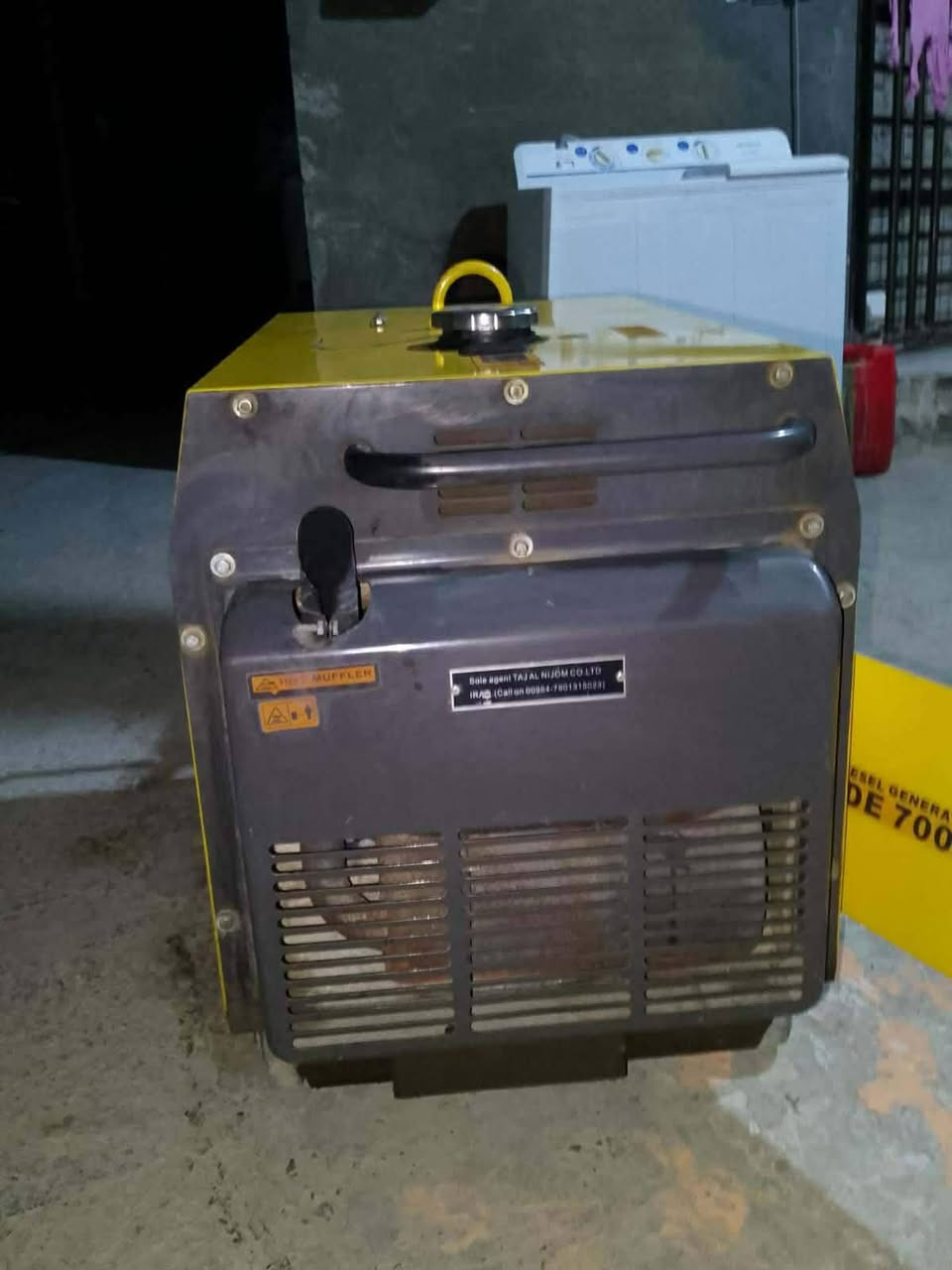 السلام عليكم ورحمة الله وبركاته من رخصة الأدمن المحترم مولد كيبور 5كيفي جدٱ نضيف  مشتغل موسم واحد فقط المولد كاز نضافه 100 💯 شادله باتري مال سايبه معروض للبيع سعرها 600بيها مجال مكانها بابل ناحية الأمام 
الأتصال ***********
***********
