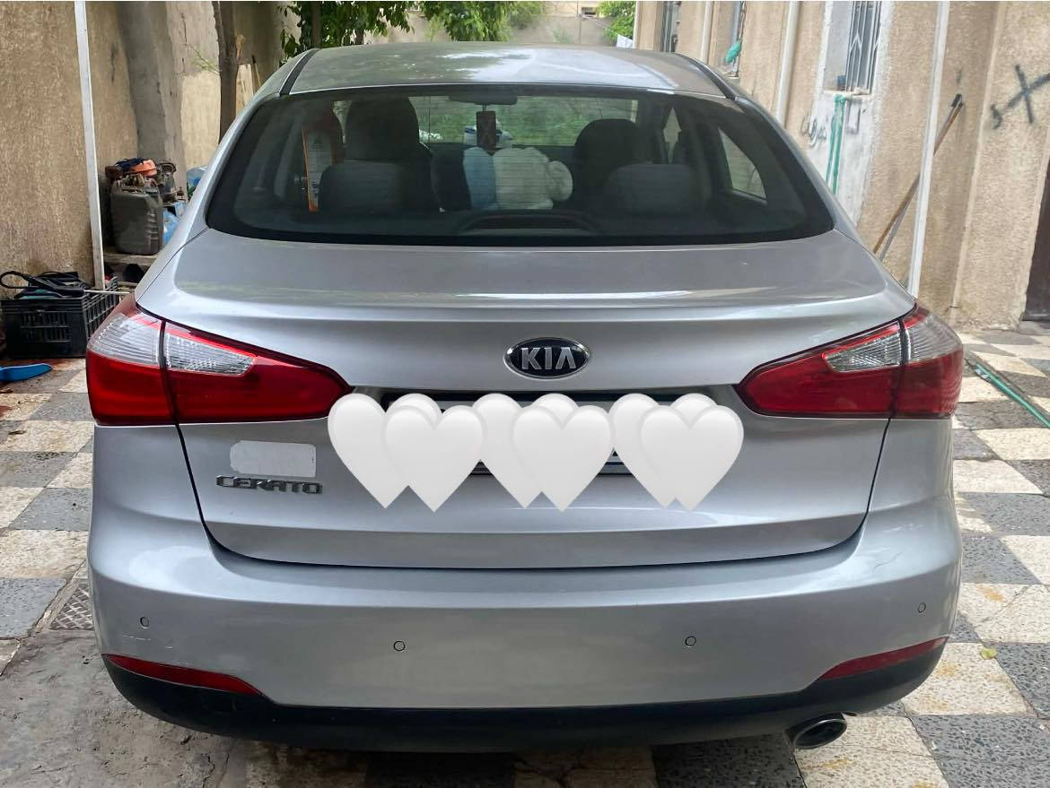 السلام عليكم ورحمة الله وبركاته سياره للبيع كيا سيراتو موديل ٢٠١٤ السياره  مري شفط   ترحيب عند الاقتراب من السياره حساسات امامي خلفي السياره فول فول مواصفات عدا البانوراما السياره بيها صبغ شي بسيط بإلهلال من جهه عكس السايق عدا هذا السياره كفاله عامه كير ومحرك مكفولات حداديه صدر امامي خلفي جديد تخم تايرات جديده اخوان السياره جديده بمعنى الكلام وتجي وتشوف بعينك شكد نضيفه السياره +السياره مال واحد جناي مداريها السياره باسمي  
السعر ١٢٨ ورقه وبيها مجال ان شاء الله للشراي 
للاستفسار /***********
