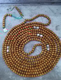 سبحة خشب زيتون • ٥٠٠حبة • حبات خشنة