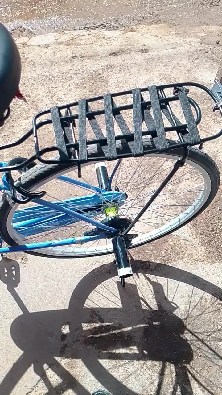 السلام عليكم عمي بايسكل للبيع حجم 26 والسعر انفصال موديل 2022 مكان طويريج الخيرات بيدي  رقم الهاتف (***********)
