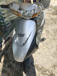 خفاش للبيع شغالة نص هندر مجفتة جديد ابيع كوم حديد  سلف شغال كهربائياته...