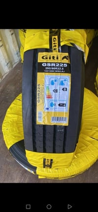 اطارات روتك +جي تي درجه اولى حجم 295R80 22-5 باص إنتاج حديث السعر مناس...