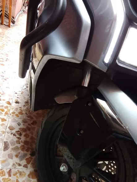 دراجه شحن للبيع جديده مستخدمه شهرين رايده بمليون و100 وبيها مجال حك الجيه ***********
