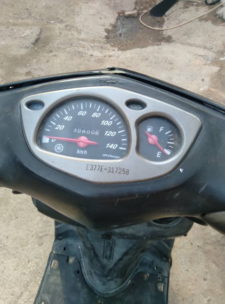 سكنس نثية محرك ناعم كهربائيات كامله اعتقد صالنصه رياضي لان صوت بطحه بل شلعه اما هي واكفه خرسه نكره سلف وهندر نقصها زوج ترايش ب ١٠ الاف الجدد وكسر جوه الايت صغير السعر ٣٥٠ ،، العنوان اعظمية السبع ابكار قرب جوهرة لبنان ***********
