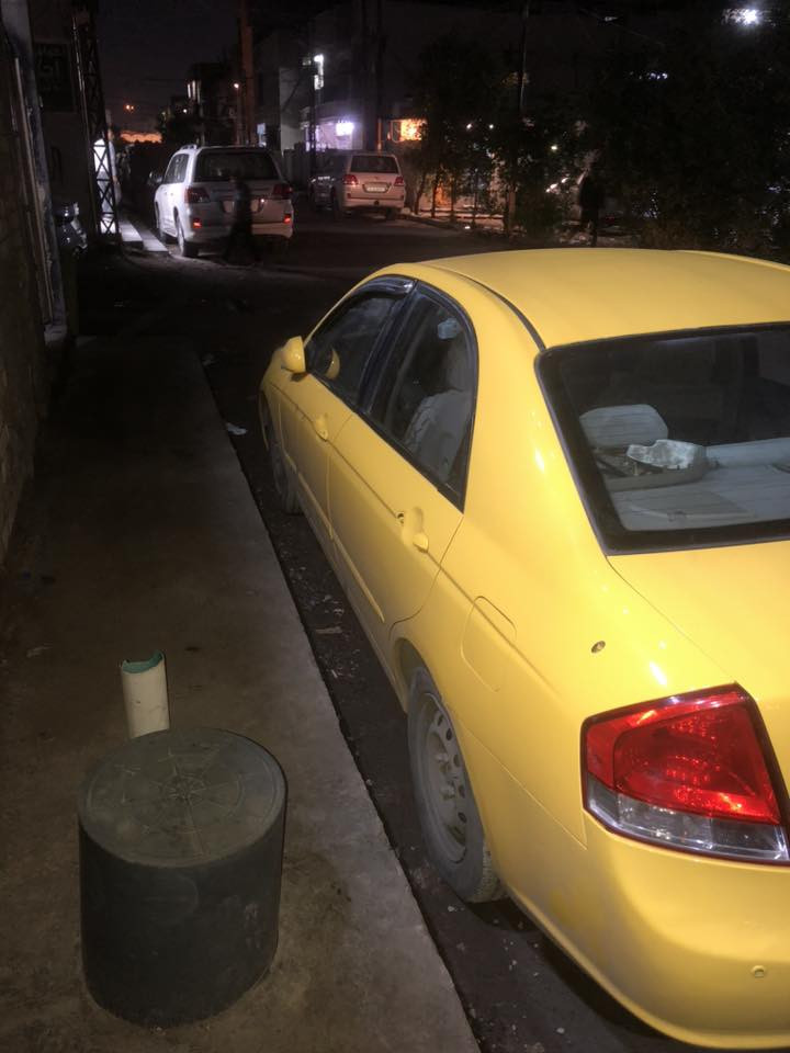 السلام عليكم اخوان كيا سبكترا موديل ٢٠٠٨ رقم بغداد مصفره هيئة وغرامات صدر امامي جديد صبغتها جديده السياره بيها نقص تبريد وصدر خلفي مكينة كير خير من الله 
حادثها چاملغ وبنيد (والغد مبدل والشواصي مكفولة من اي شي اي ضربة ثانية داخل العراق مبيها ) عارضها ب ٧٠ وبيها مجال بسيط مكاني بغداد 
***********
