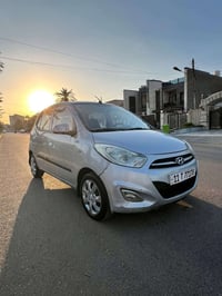 i10 موديل 2015/ماشيه67 السياره نضيفه بمعنى الكلمه ومثل مموضحه بالصور  ...