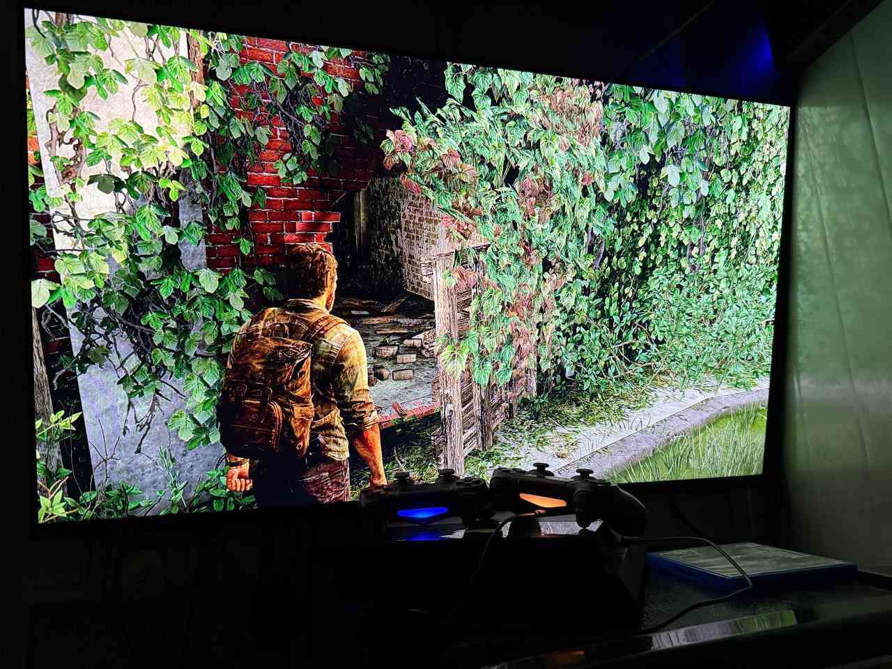 بلي 4 فات جوستكات 3 وقرص ذلاست اوف اس للبيع السعر 180 الف مكاني البياع او مراوس بايباد 9 لتواصل وتساب ***********
