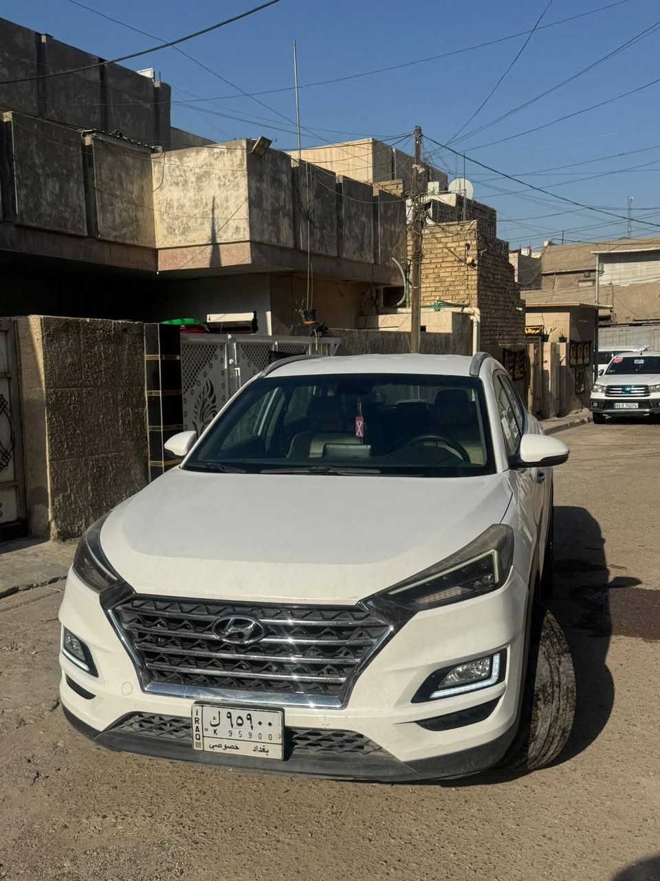 السلام عليكم توسان 2019 خليجي ماشية 110000 كم رقمها خصوصي بغداد اربعة سلندر بيها صبغ في الدعاميه الخلفية وصبغ جدا بسيط في الدعامية اليسار خمسة راكب كامرة خلفية وشاشة  مكاني بغداد وباقي المواصفات معروفة واكيد بصمه السيارة شكل 2020 السعر 185 وبيها مجال

للتواصل على هذا الرقم: 
***********
