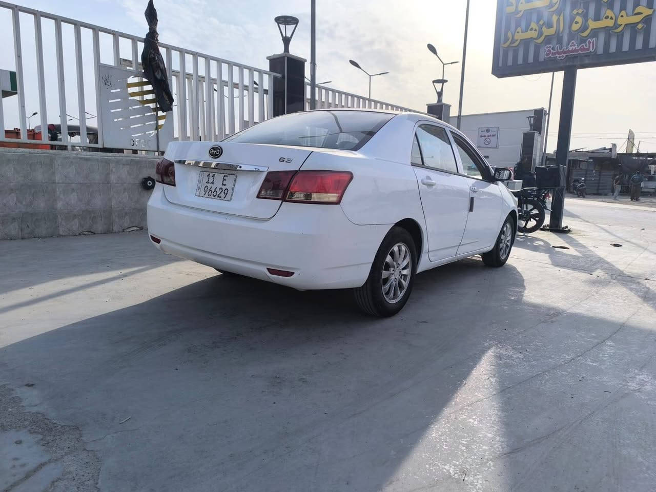 السلام عليكم بي وايدي G3 مديل 2013 رقم بغداد بأسمي ومكاني بغداد  كير عادي مكينة جديدة سيارة كفالة عامة فقط جاملغ خلفي صبغ شي بسيط  سعرها 57 وبيها مجال ولاتصال على هذا رقم *********** وغير متواجد عل فيس
