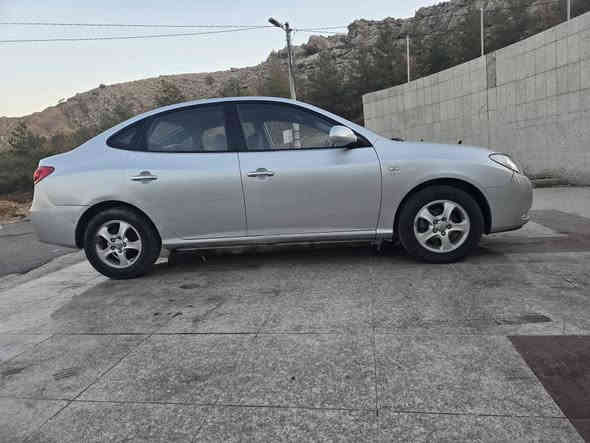 ئاڤانتی ٢٠٠٩  تەنیا ١٣٤ هەزار ی هەقیقی رۆیشتووە 
فول مواسەفات بەس سلاید نییە 
١ گلۆپی ناو دەشبول پێ نیە 🚨
ئەیبی ئێس و بڕێک بەستراوە 
سوکان پاوەر 
سوکان ڤۆلیۆم 
گێڕ تۆماتیک 
کوشن جڵد 
کوشن هیتەر 
دەسک نیکل 
حاسە 
ئاوێنە شەفت 
پێش و دوای کەپسە بێ لێدران 
گێڕ و مەکینە و تەبرید و توندو تۆلی و سەقف و ماڵی مەدەنی بەشەرت شرت 
سەودام نیە تکایە هەمویم نوسیوە بیخوێنەوە رەحمەتان لێ بێ ئینجا تێل بکە ٤٦ گەڵا 

***********
*********** رانية
