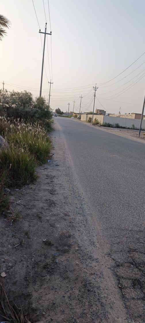 قطعه ٢٠٠ متر المكان سديناويه وره الجسر المالح قرب مدرسة التعاون ع شارع العام
***********
