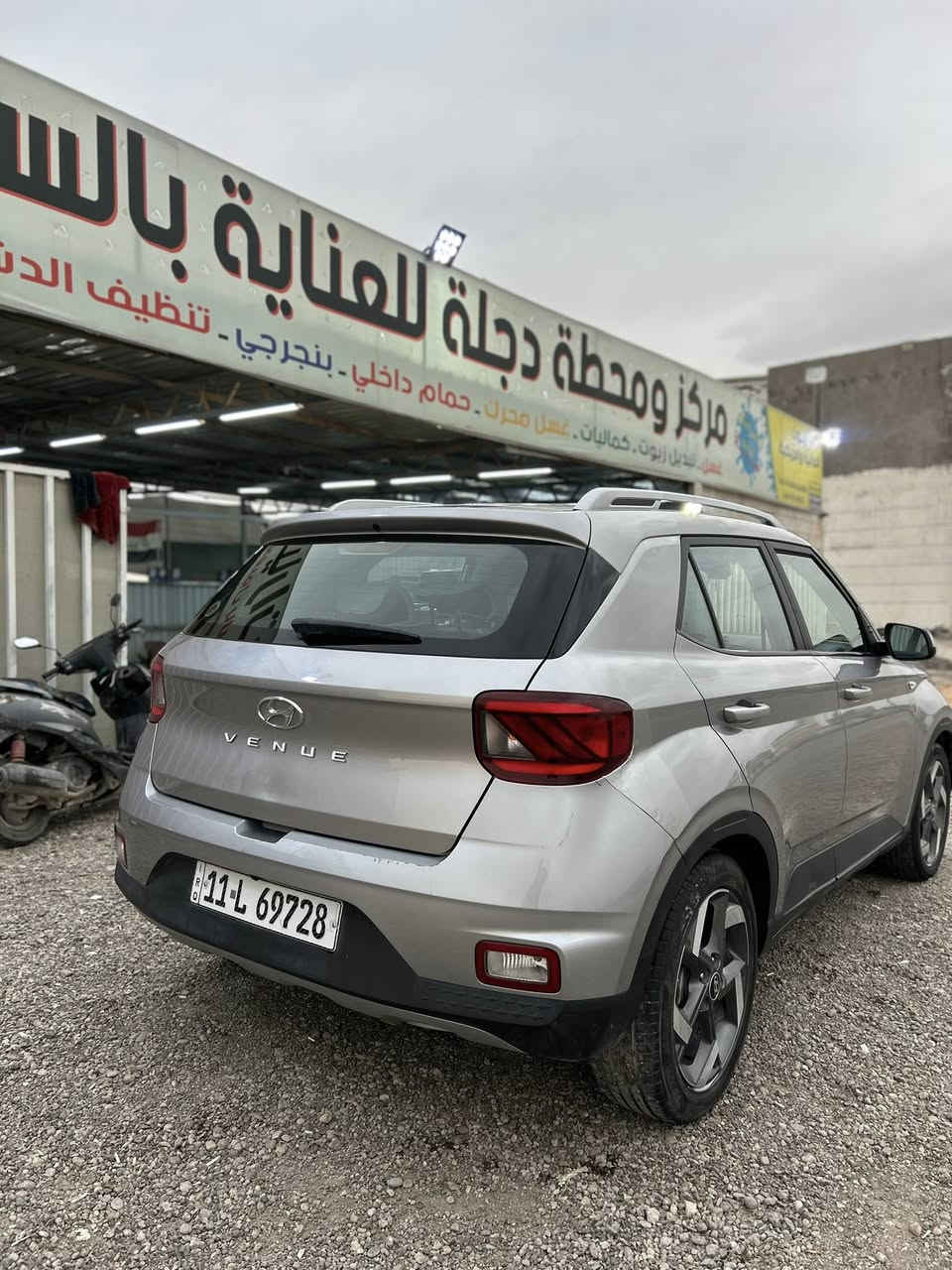 السلام عليكم هونداي فنيو موديل 2023
مرقم بغداد بسمي

المواصفات 

تشغيل عن بعد

بصمة صندوك

ويل كب

اشاير بالمري

محرك 1600 دبل نوزل 

اشاير المري

رادار امامي 

رادار خلفي

رادار جانبي

تدفئة كشنات

تدفئة ستيرن

شاشة كبيرة

داخل كشنات لونين

كامرة دوارة

اوتو ستوب

تحديد مسار

قيادة ذاتية

توقف ذاتي 

تنبيه عند مغادرة المسار

كروس سرعة

مانع انحدار

وضعيات قيادة

وبعد بيها مواصفات

سيارة جاهزة وكاملة بدون نقص

السعر 125وبيها  مجال بسيط

مكاني بغداد ***********
