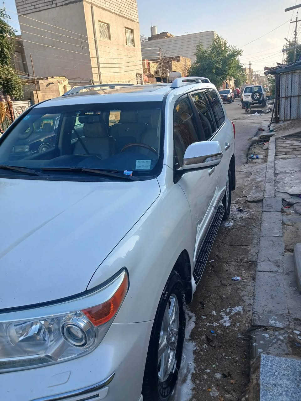 سلام عليكم الاندكروز موديل 2013 بريم رقم بغداد بسمي تحويل ثاني يوم السونار مرفق سياره مكفوله كير ومحرك وصدر تخم تاير سياره خير من الله ميحتاج اكتب موصفات البريم فول واحد على واحد محرك سته سلندر السعر 365 مكاني بغداد الاتصال ***********
