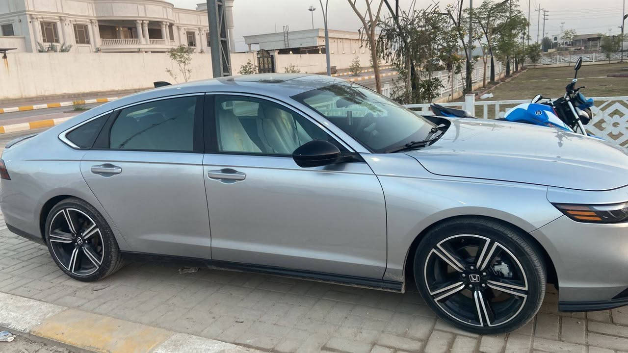 هوندى اكورد 2024
فول مواصفات 
كشنات كهربائي 
شاشه 
فول الفول 
اعلى فئه بالهونده 
ثلاث انظمه قياده 
سبورت سياره 
سياره جديده بمعنى الكلمه فقط شبر بارد بالبنيد فقط الباقي مكفوله كفاله عامه 
مكان سياره الانبار الرمادي 
***********
