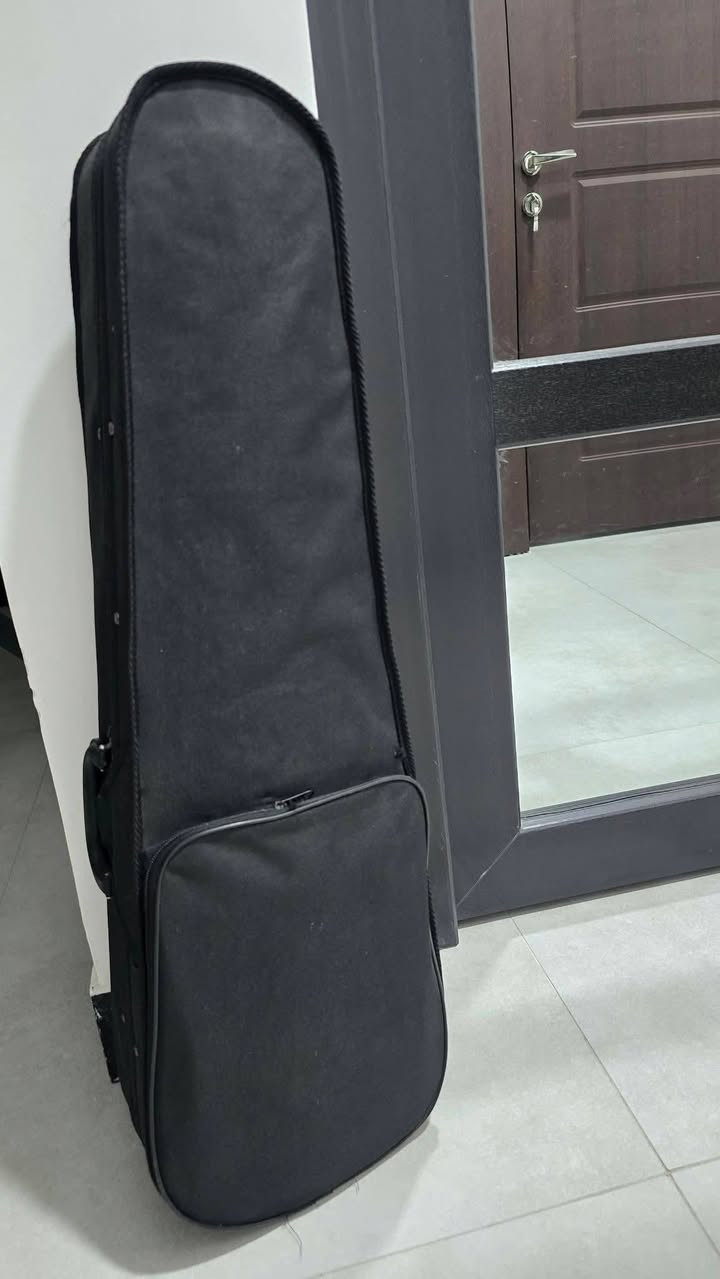 متوفر
كمان تركي حجم 4/4
ملحقاته
كمان القوس دامر حقيبه وتر إضافي
متوفر توصيل بغداد وجميع المحافظات
سعر 85 الف
للحجز وتساب فقط ***********
