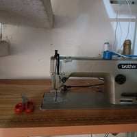 مكينة خياطة • الانوار