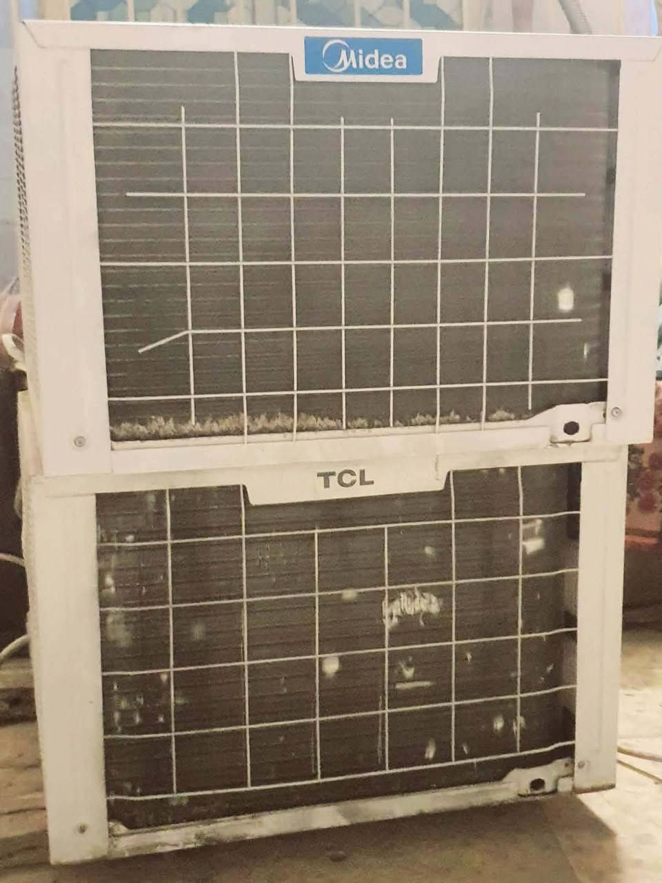 السلام عليكم مكيفات اثنين للبيع طنين واحد ميديا استعمال قليل وواحد Tclهواهم بارد عالفحص وميز و اربع كراسي عاج


**إذا كنت صاحب هذا الإعلان وتريد حذفه لأي سبب، رجاءا أرسل رسالة إلى الدعم الفني**
