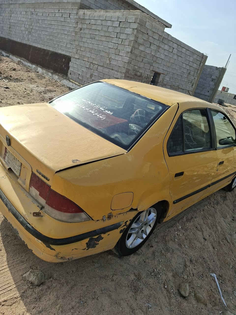 السلام عليكم سمند للبيع السنوية بسم راعيها هنا بلبصرة منتهيه سنويتها 2011 السيارة مجفته توها يعني جديد وكاله عينه وصينيها صار شهر من شديتها هم جديد مكينه وكير نضاف وحلوه تايرات جدد توه شادهن السعر 15 وبيها مجال بسيط كلش متواجد واتساب واتصال ع الشريحه وهاذه رقمي ***********  العنوان البصره كرمت علي
