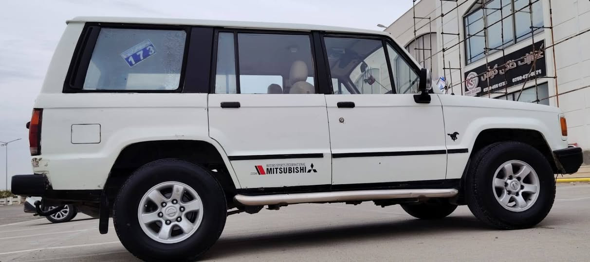 🌹بەناوی خوای گەورە🌹
😮فرۆشتنی خێرا😮
😮تەنهاو تەنها 42 وەرەقە😮

ئاسوزو مۆدیل 1991 یابانی اصلی تەحویلی اصلی
گێڕ عادی دەبڵ اکسل مەکینە 4 بستۆنی بیلادی شاشە ئایپات قوفڵ مەرکەزی هەیکەل و ناوی نمونەیە لە جوانیدا

ڕەقەمو سەنوی هەتا 2030 تازەیە بەناوی خۆمەوەیە تەحویل و وەکالە و غەرامە بەشەرت 3 وەرەقە غەرامەی لەسەرە دوای معامەلە دەیگەڕێنمەوە..
سەیارەکە دەعمو لێدراوی نییە یەک بۆ دوو پارچەی بۆیاخە بۆ جوانی چوار تایەو ویلی لۆکی باڵۆنی بۆ بەستراوە کامل بنی توند کراوەتەوە فڵچەو لایت و کارەبایاتو گەرمی  بەشەرت دەعامی بۆ دەعامی بەشەرت بەس ماشااللەی ئەوێت...
شوێن.. هەولێر.
نرخ... تەنها 42 وەرەقە
ژ.م...***********
*********** أربيل, العراق
