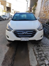 توسان 2011  بانوراما  فول عدا البصمة حساسي خلفي  كاميرا + شاشة تبريد ث...