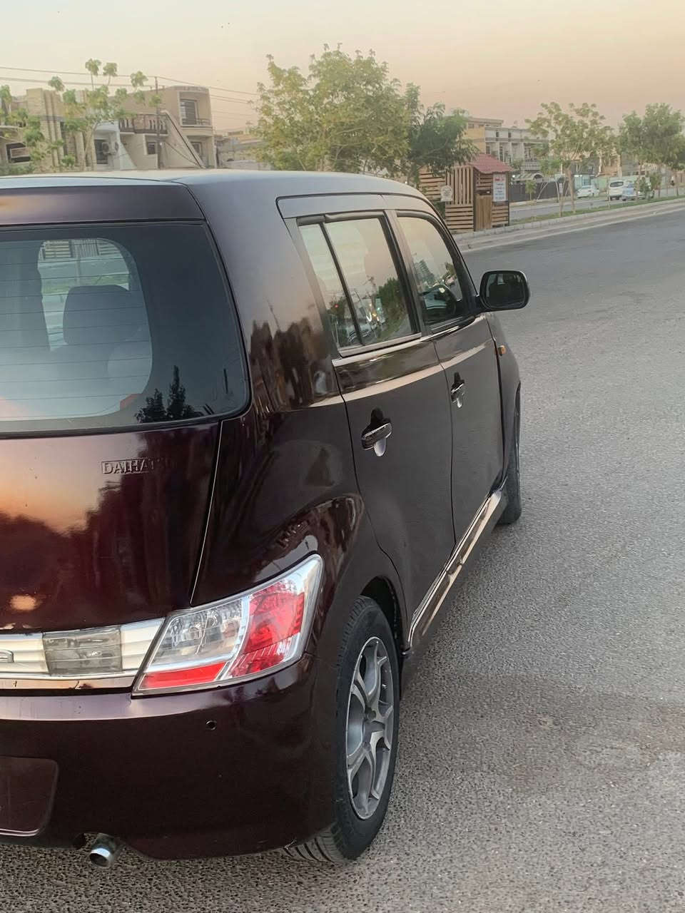 السلام عليكم ديهاتسو ماتريا ياباني 2008 بسمي 
كير مكينه تمام 
مصبوغه بسبب جراد 
تخم تاير مشط كله جديد 
سياره حلوو استخدام يومي 
مكاني بغداد الكرخ نفق شرطه 
غراض سياره كلها متوفره 
سعر 54 بيها مجال بسيط 
***********
