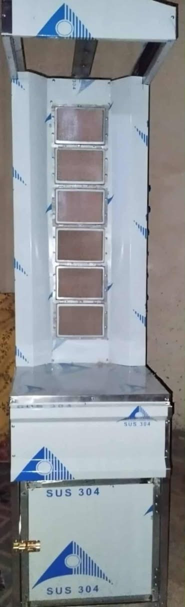 السلام عليكم 

غراض للبيع نظيفات جدا 

شوايه كص 
عجانه سوريه 
فرن طبقي خانه وحده 

***********
***********
