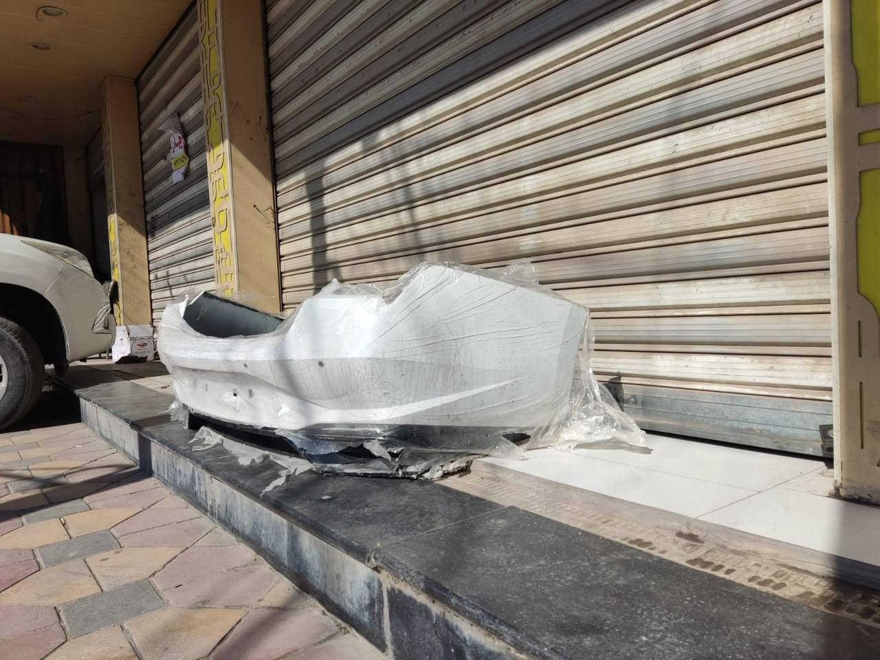 السلام عليك دعامية النترا من 21 لل 25 ابيض خليجي  مكانه بغداد الغدير جديده سعر مناسب 
***********2
