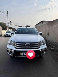 للبيع او المراوس بهايلوكس اقل منها هايلوكس 2023  وكالة زيرو مكفولة كفا...