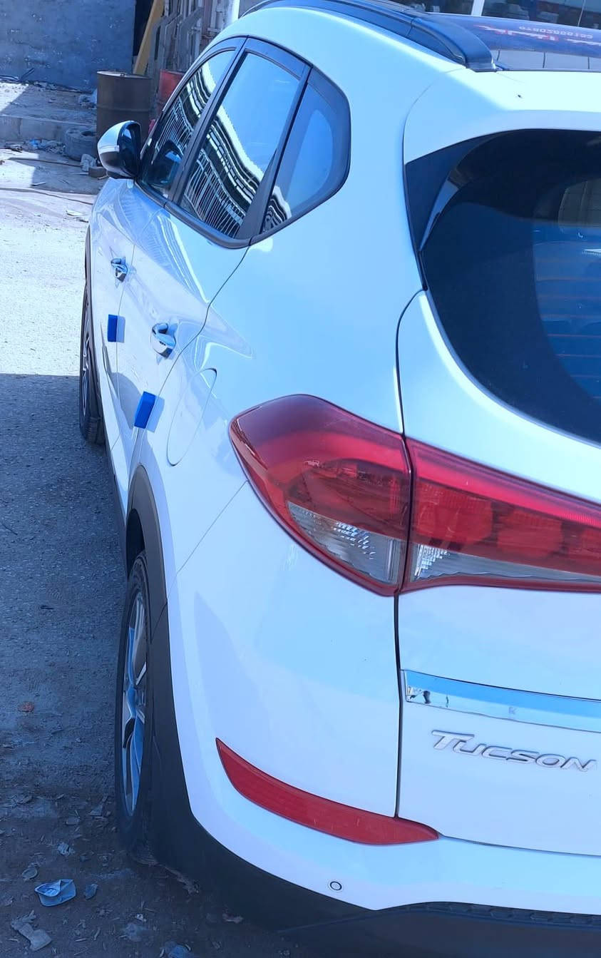 السلام عليكم من رخصه الادمن المحترم
توسان خليجي موديل 2018 رقم بغداد مكفوله كفاله عامه 

ماشيه 74 حقيقي اصل 
رقم جديد الدولي وباسمي وهزه جديده 
مواصفات السياره بنراما وجلد حمصي وصاج 
شاشه اندرويد وكامرتين امامي وخلفيه دواره 
السياره على وضع الشركه محرك وكير ايضا كفاله
تبريد قطعتين ومري شفت + لد نهاري وباقي المواصفات

السعر : 189 وبيها مجال بسيط للشراي 

رقم الهاتف : ***********
***********

مكان السياره بابل شارع 60
