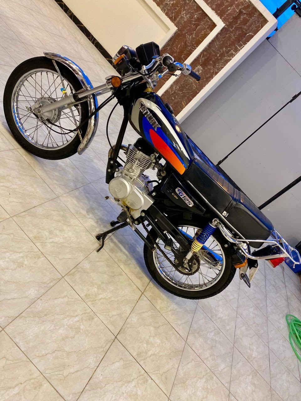 سلام عليكم دراجه للبيع تايكر موديل 24 كفاله عامه الدراجه علا وضع الشركه اوراق ***********
