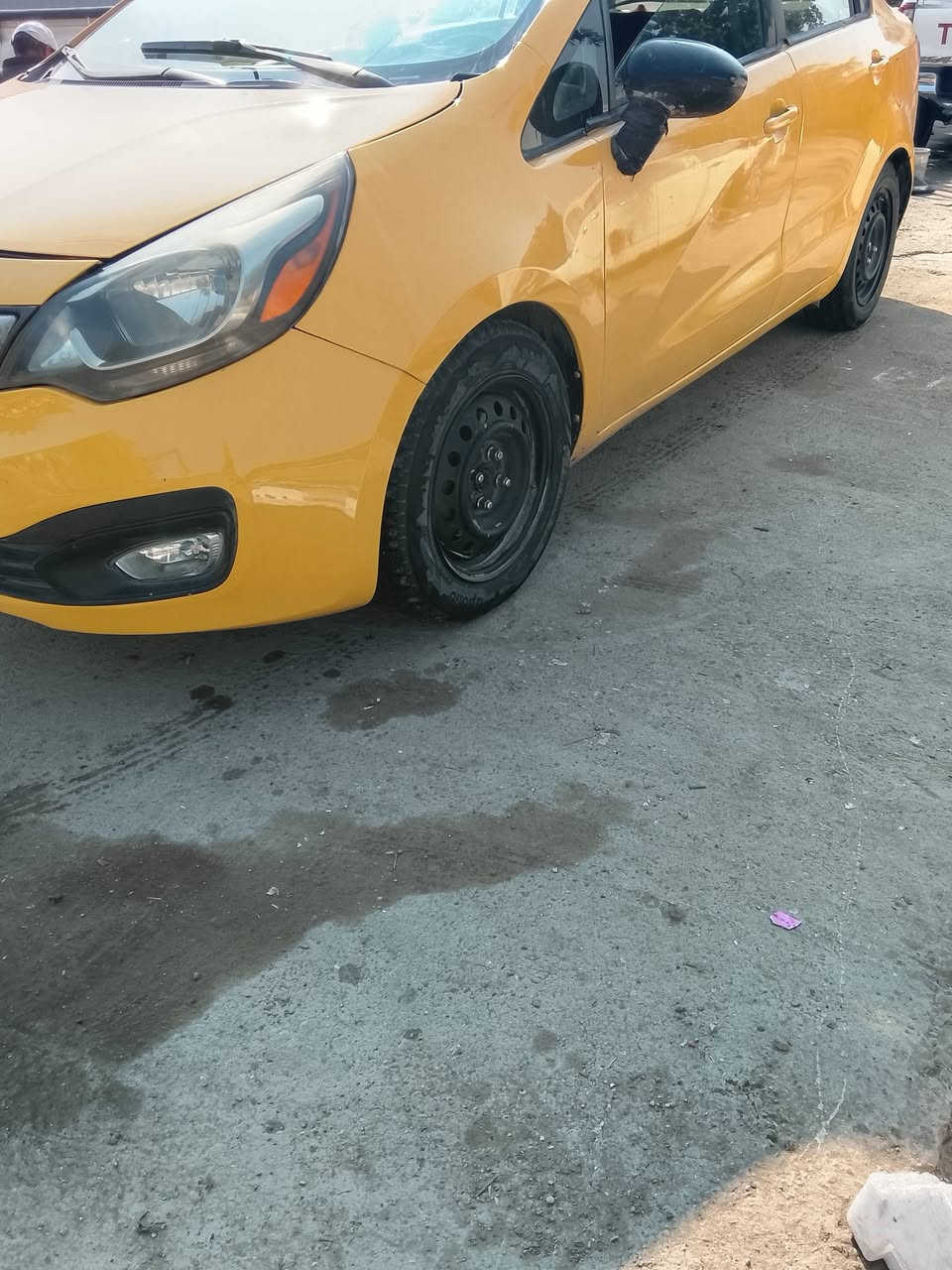 سلام عليكم كيا ريو للبيع موديل 2014 رقم السياره بغداد مشروع وطني مكان بغداد وارد امريكي محرك 1600   سعر 82 وبيها مجال حق الجيه.        اتصل وتدلل.      ***********
