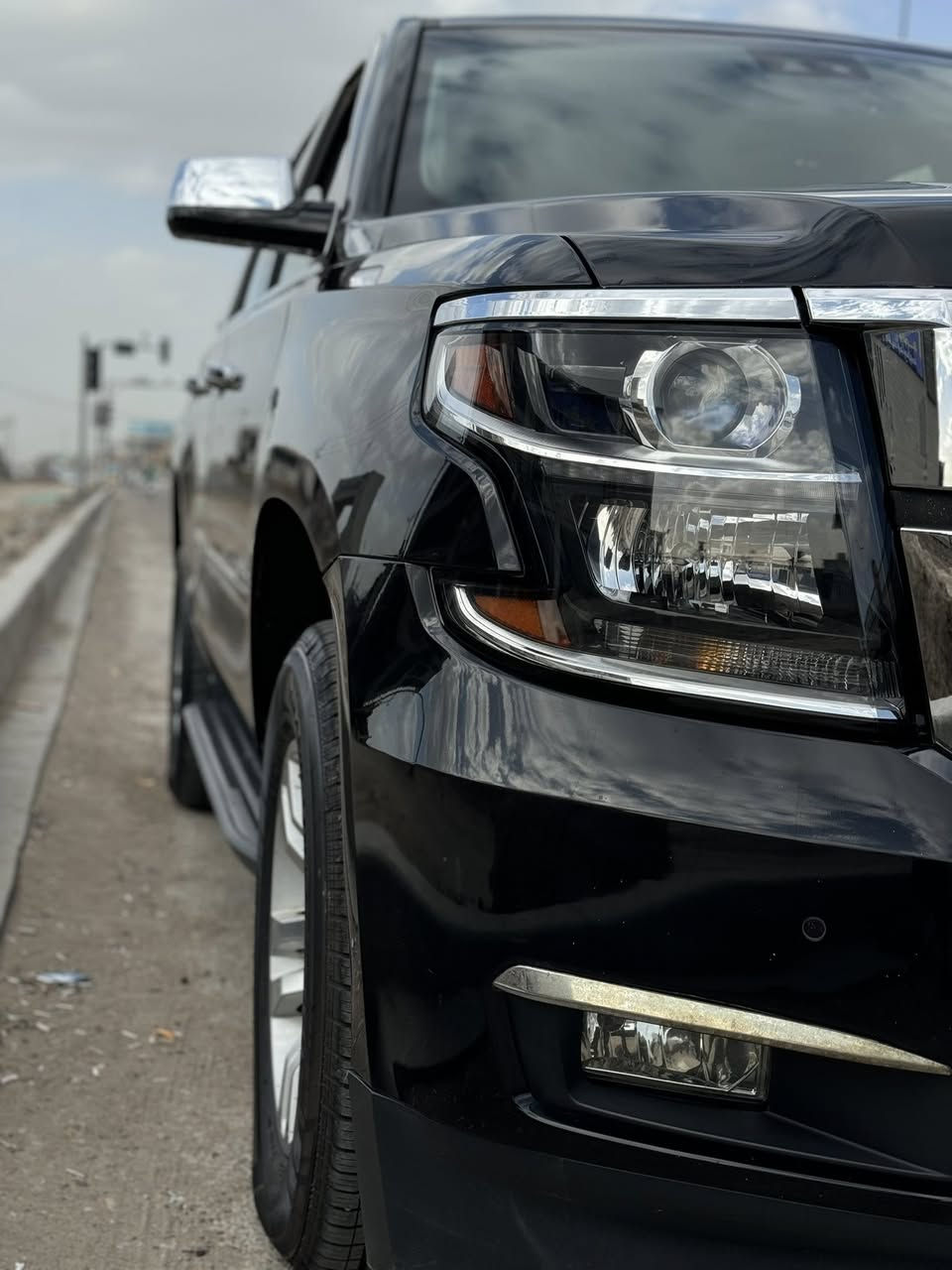 سلام عليكم
للبيع  2020 CHEVROLET TAHO 

السيارة LT1فول مواصفات بدون ايرباك 

ماشيه 109
مرقم  بغداد  رقم حلو  بسمي 

ضرر السيارة جاملغ وبنيد بدون شاصي بدون اي ايرباك وبيهه بارد بسيط بلباب مال صدر 
المواصفات                       
٨سلندر 5300
سلايد(فتحة قمارة)
كراسي جلد اصلي
كراسي اثنين كهرباء
كراسي هزار(عند اقتراب السيارة من اي شي)
كرسي خزن(ميموري)
كراسي(تدفئة)
كراسي خلفية كهرباء
كراسي خلفية تدفئة
سكليتر كهرباء وخزن 
تبريد خلفي شاشة
رادار
كروس سرعة
خمس بصمات
فول تحكم استيرن(جهتين امامي+جهتين خلفي)
استيرن كهرباء
استيرن تدفئة
شاشة عرض الاعطال
صندوك كهرباء(شفط)
فتح صندوك تلقائيا عن طريق القدم
نظام السير على الخط
دبل كير(عادي+اوتوماتيك)
دبل حساس(امامي+خلفي)
فور ويل
شاشة امامية كبيرة اصلية
شاشة خلفية DVD اصلي 
تشغيل عن بعد
قاصة سرية
دوسات كتابة CHEVROLET
اشارة بالمري
#نقطة_عمياء
لد امامي
سستم_صوت _BOSE

السعر37 وبيهه مجال 
***********
