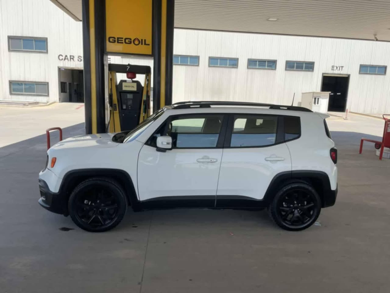 جێب ڕینگارد ٢٠١٨ سپی زۆر پاک و جوان مەکینە چوار پستۆنی ٢.٤ ی بێی کێشە دەبڵ ئەکسل نیە مەرغوبە دوو پارچەی بۆیاخە بێی ناو گرتن سەنەوی و وەکالەی بەشەرت سەنەوی ساڵێکە بەسەر چووە گۆڕینەوەش ئەکەم لەسەر دڵ گرتن *********** السليمانية, العراق
