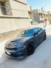 جارجر موديل 2016 حادثها جاملغ خلفي صبغ بدون دواخل السياره جديده و جاهز...