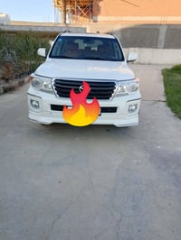 لاندكروز ٢٠١٠ بريم فول مواصفات  .. صبغ شبر في باب ألجنطه فقط ..  السعر...