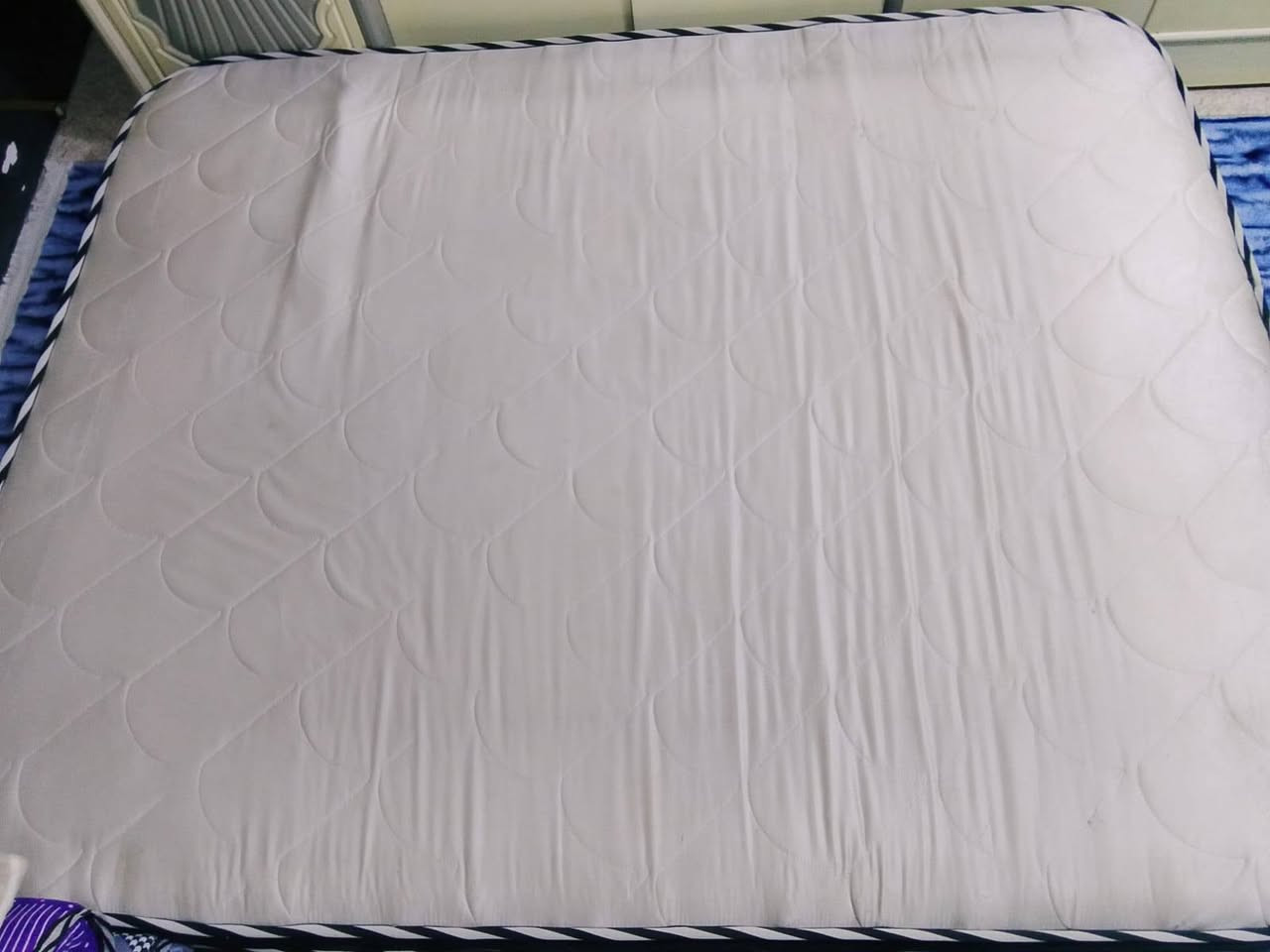 السلام عليكم دوشك لبيع طبي اصلي 
سعره 100 الف مستخدم شي بسيط 
العنوان الشعب حي المصطفى ***********
