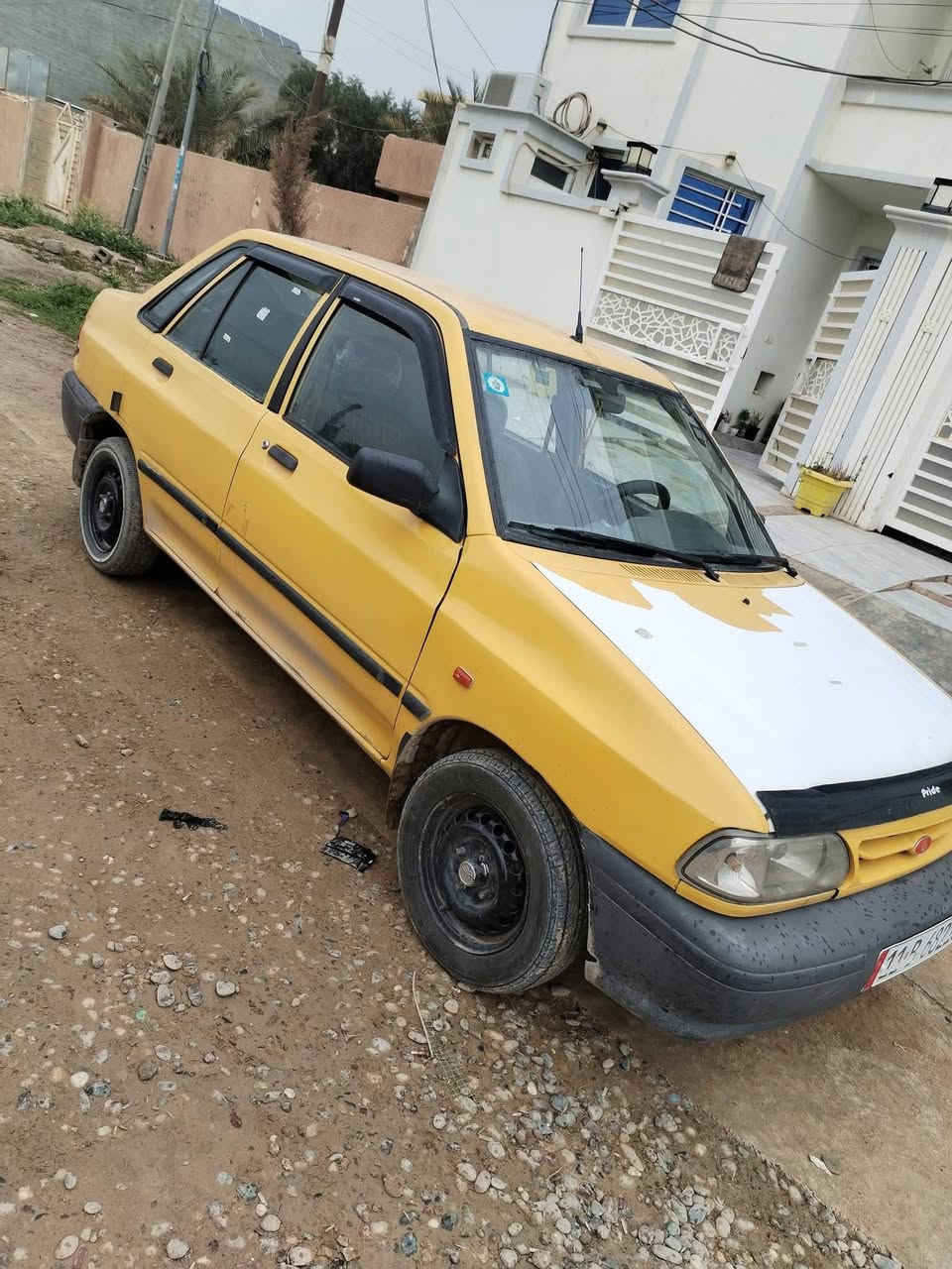 سلام عليكم  سايبه للبيع موديل 12 مصفره هيئه وغرامه سنويه جديده  رقم نكليزي سياره جاهزهه
مكينه جديده هيه وتفرعاته كهربائية شغاله سعر32وبيه مجال مكاني صلاح الدين تكريت  شراي يتصل ويدلل *********** شرط تحويل
