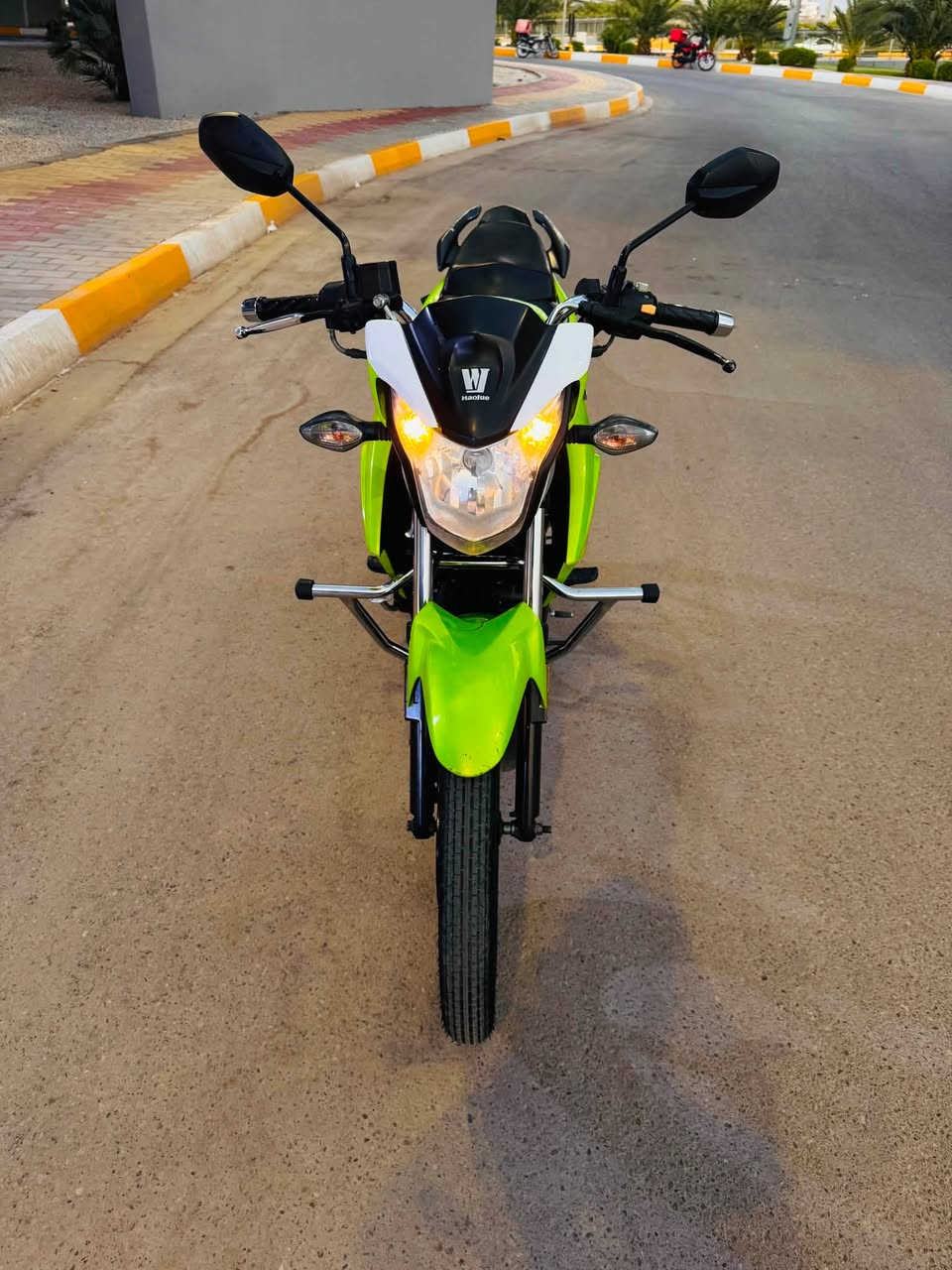 #يا_الله

السلام عليكم

للبيع دراجة هاوجي  K A

موديل 2023

مسجله لوحه وسنويه شرط التحويل

دراجة نضيفه بمعنه الكلمه 

مكان الدراجه الرمادي شارع 17

السعر 16 وربع وبيها مجال قليل

رقم  ***********
