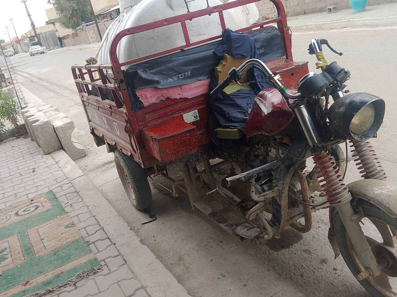 يا الله السلام عليكم اخوان
ستوتة ديوان موديل 2021 للبيع أوراق أصولية 
السعر 800 قفل العنوان بغداد حي النصر 
رقم الهاتف *********** واتساب
